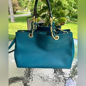 Micheal kors- Aqua/Teal Cynthia Handbag 0973628